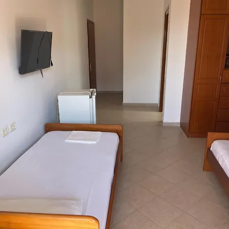 Bleta Rooms Guest house