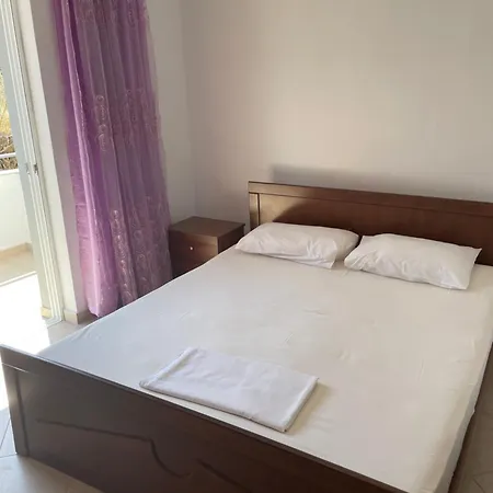 Bleta Rooms Guest house *
