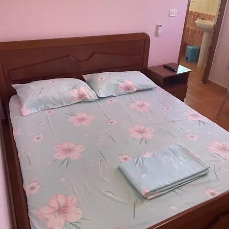 Bleta Rooms Guest house *