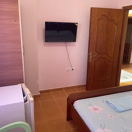 Guest house Bleta Rooms *
