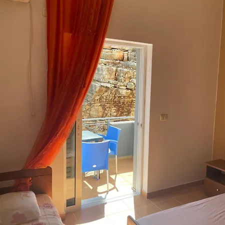 Bleta Rooms * Sarande