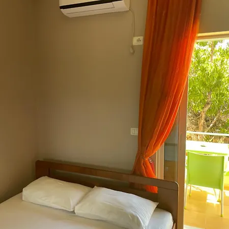 Bleta Rooms Guest house