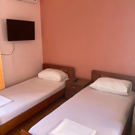Bleta Rooms Guest house *