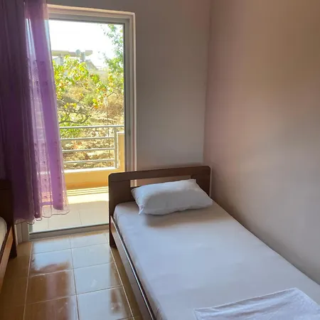 Guest house Bleta Rooms