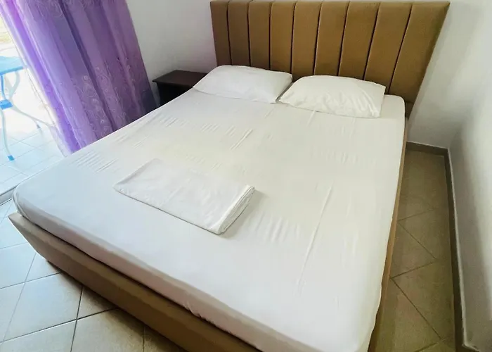 Guest house Bleta Residence
